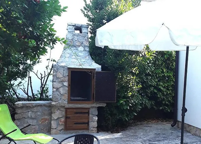 Juliska بيروفاتش